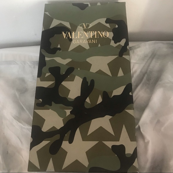 Authentic Valentino Army Green Star Camo Slides - Picture 9 of 11